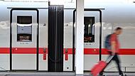 Deutsche Bahn verzeichnet Berichten zufolge schwarze Zahlen. Deutsche Bahn verzeichnet Berichten zufolge schwarze Zahlen.