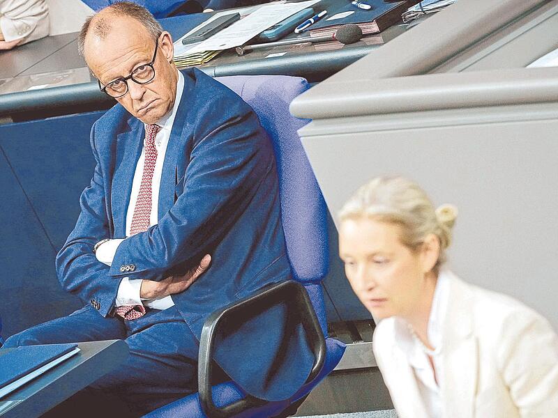 Am Donnerstag im Bundestag war da keine Nähe zu spüren – und Friedrich Merz will auch dafür sorgen, dass der Eindruck so bleibt. Auch wenn er gleichzeitig mal wieder mit einer Äußerung polarisiert.