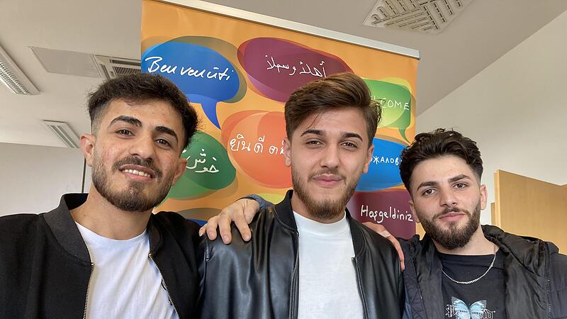 Siyabend (24), Abdullah  (20)und Ramadhan (22) suchen eine  Coburg in Coburg.