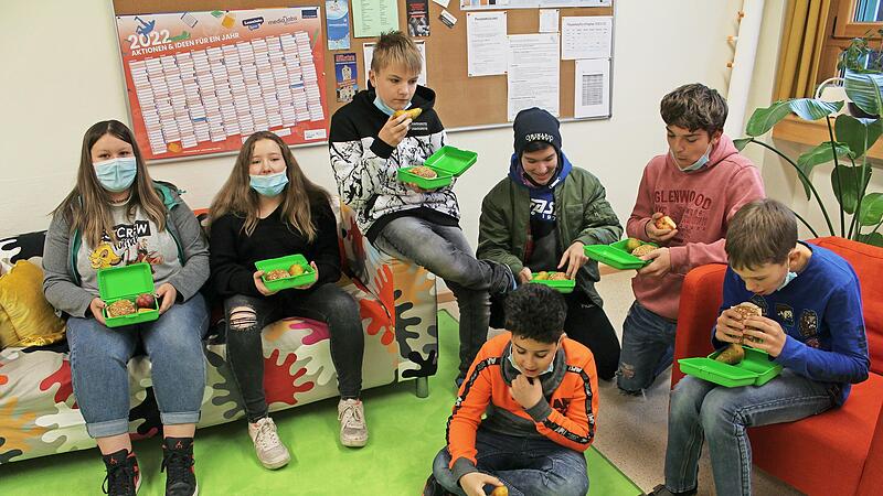 Das Projekt &bdquo;Gesunde Ern&auml;hrung in der Schule&ldquo; erm&ouml;glicht Sch&uuml;lern der GMS Windheim einen lecker-gesunden Start in den Schultag.