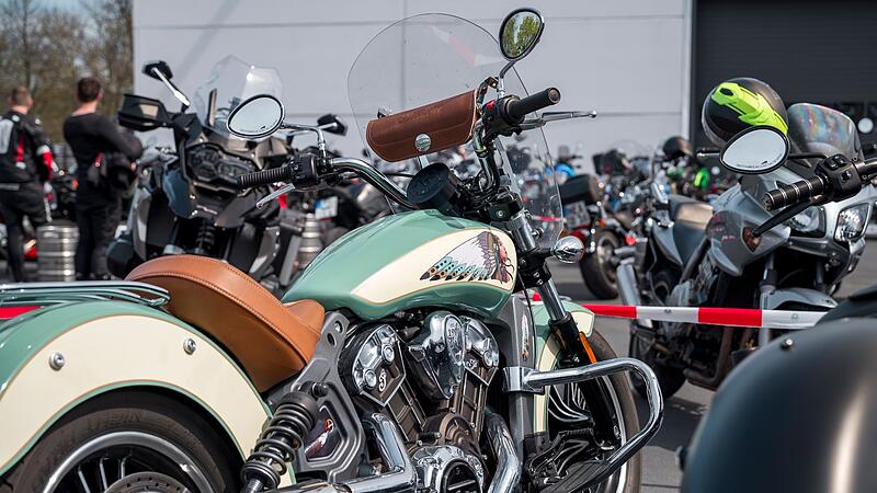 Beginn der 20. Motorradsternfahrt in Kulmbach