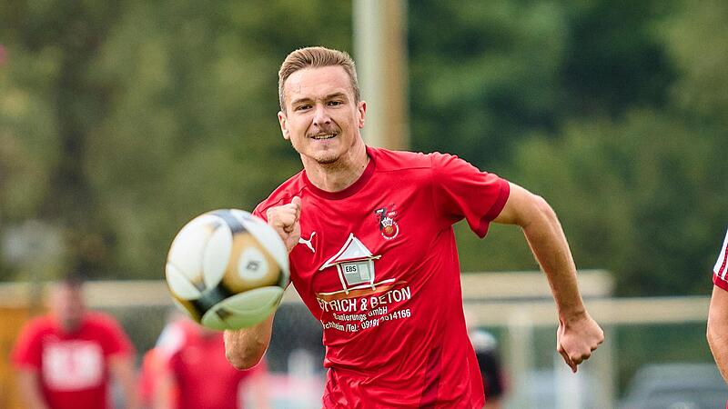 Ferdinand Riediger erzielte beim 4:2 gegen Effeltrich sein erstes Saisontor und verhalf sich bei seinem Deb&uuml;t als Coach des SV Buckenhofen II zu einem perfekten Einstand.Forchheim & Fr&auml;nkische Schweiz