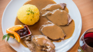 Wildgerichte wie dieses bietet das Gasthaus „Jägersruh“ von Manfred Mirschberger in Hesselberg an. In Erlangen-Höchstadt haben die Wildbretwochen begonnen: Wildgerichte wie dieses bietet das Gasthaus „Jägersruh“ von Manfred Mirschberger in Hesselberg an.