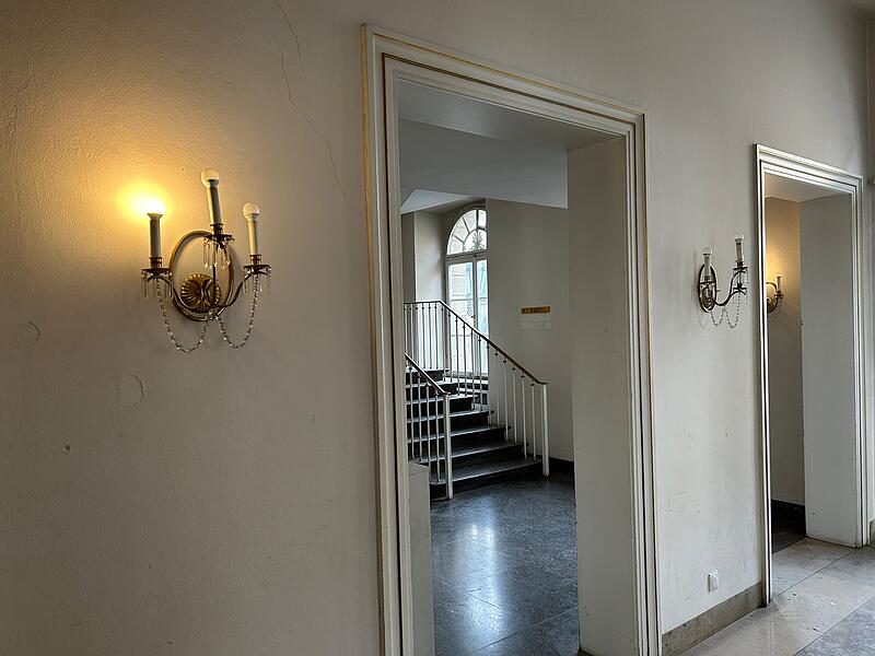 Auf dem Weg zum Lost Place? Das Landestheater Coburg steht seit Mitte 2023 leer und wartet auf seine Sanierung.