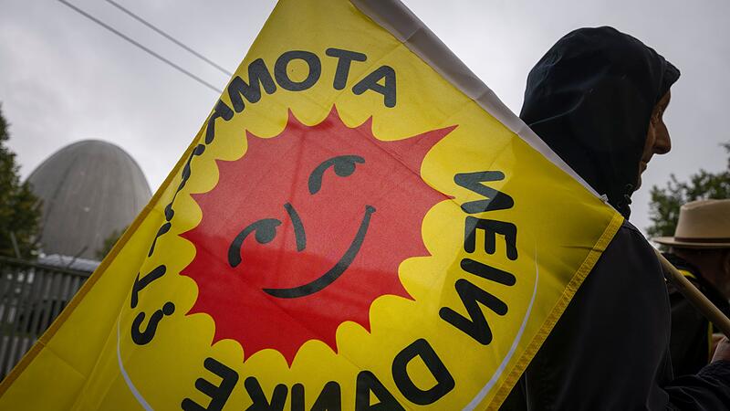 Protest gegen Transport von Atomm&uuml;ll in Bayern