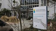 Während in Berlin erst zaghaft über die geplante Krankenhausreform gesprochen wird, rumort es in der Region bereits. Müssen wir Angst um unsere Kliniken wie hier in Ebermannstadt haben? Die Meinungen darüber gehen auseinander.Forchheim & Fränkische Schweiz Während in Berlin erst zaghaft über die geplante Krankenhausreform gesprochen wird, rumort es in der Region bereits. Müssen wir Angst um unsere Kliniken wie hier in Ebermannstadt haben? Die Meinungen darüber gehen auseinander.Forchheim & Fränkische Schweiz
