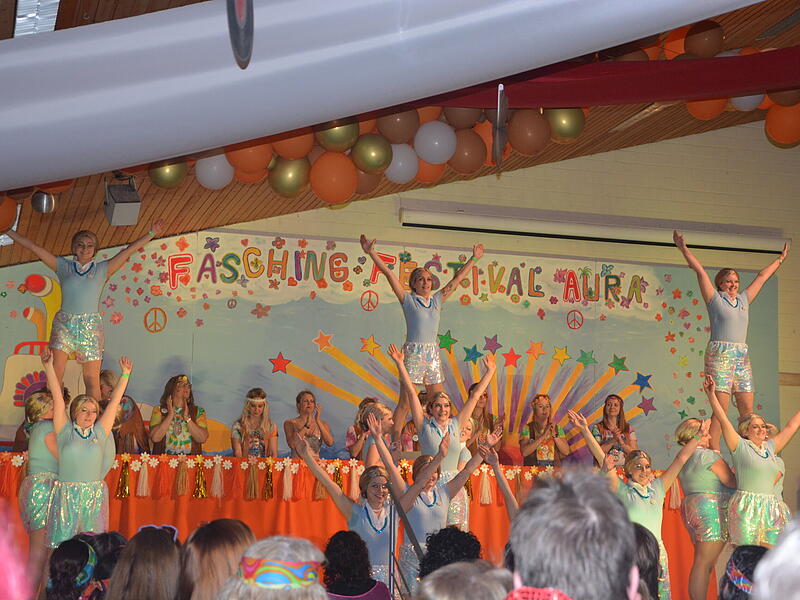 Weiberfasching Aura