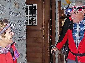 Die Eheleute Stingl fertig zum Aufbruch zum Piz Badile.