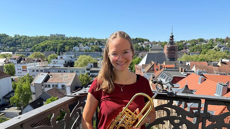 Trompeterin Sophie Rüth -  erste Türmerin im Saarland