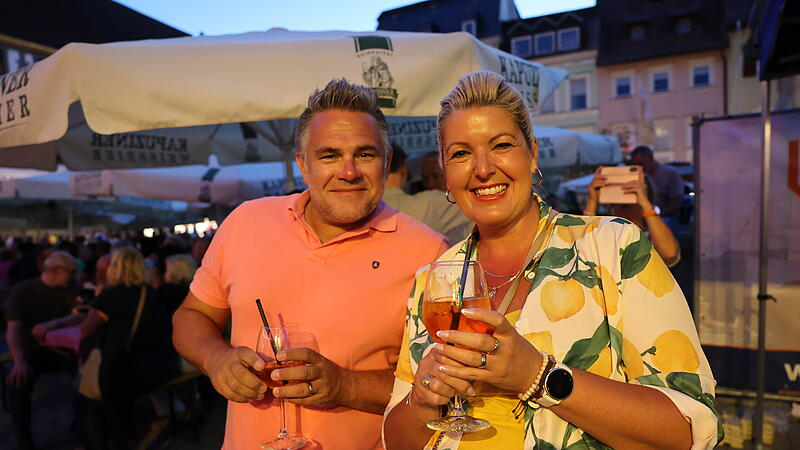 Amalfizitronen machen gute Laune - vor allem mit einem Gl&auml;schen Aperol Spritz.