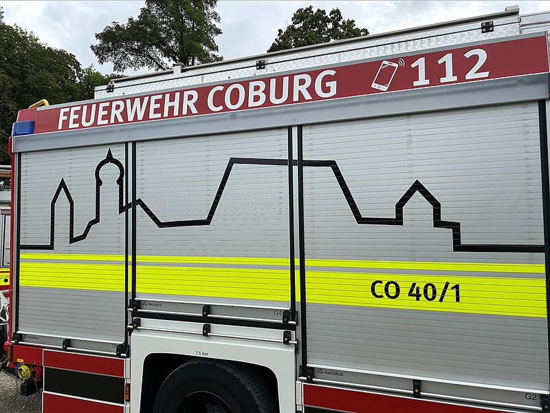 F&uuml;r Sicherheit rund um die Veste sorgt sich die Coburger Feuerwehr! Das macht auch  diese sch&ouml;ne Fahrzeugverzierung deutlich.