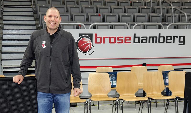 Oren Amiel, aufgenommen bei seiner Vorstellung als neuer Trainer von Brose Bamberg Anfang Dezember vergangenen Jahres Oren Amiel, aufgenommen bei seiner Vorstellung als neuer Trainer von Brose Bamberg Anfang Dezember vergangenen Jahres