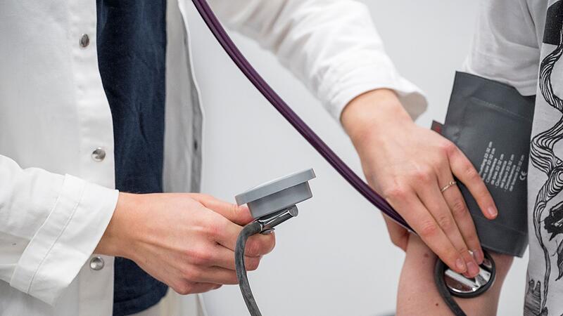 Medizinstipendiatin beginnt Facharztausbildung