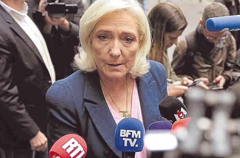 Bei Neuwahlen k&ouml;nnte das rechte Rassemblement National seine Position weiter festigen.