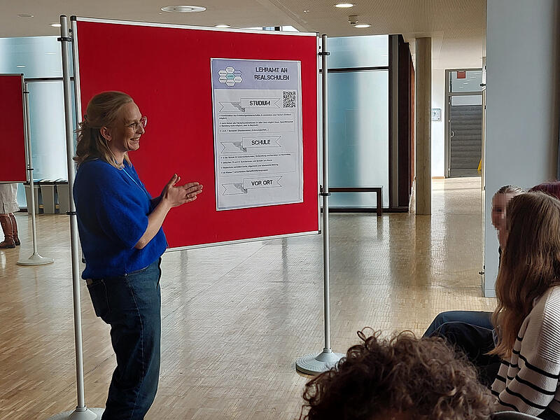 Florentina Sch&auml;fer hat ihren Beruf als Lehrkraft an einer Realschule vorgestellt.