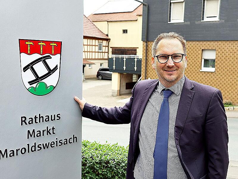 Kritik mussten Bürgermeister Wolfram Thein und die Verwaltung in einem Antrag der FWG Maroldsweisach einstecken.