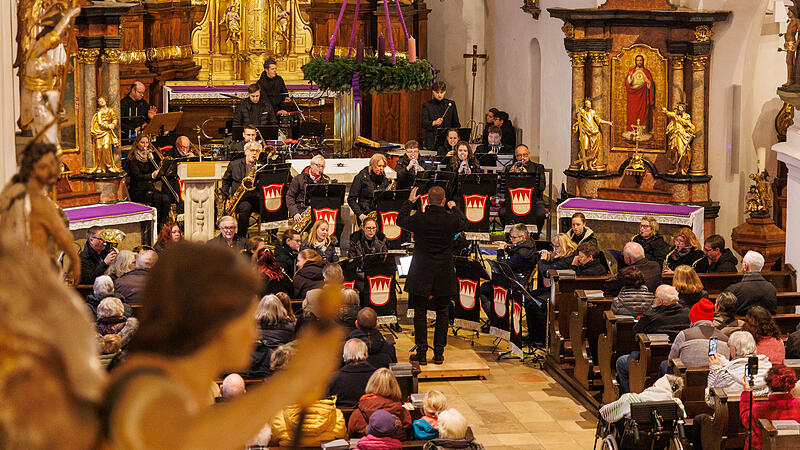 Die Stadtkapelle Höchstadt unter der Leitung von Florian Zeh.