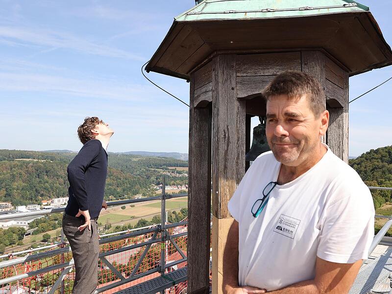 Wenn das Ger&uuml;st noch steht, k&ouml;nnen auch weitere Arbeiten ausgef&uuml;hrt werden, sagt Ferdinand Schachinger, Baureferent der Bayerischen Schl&ouml;sserverwaltung.S. Adam