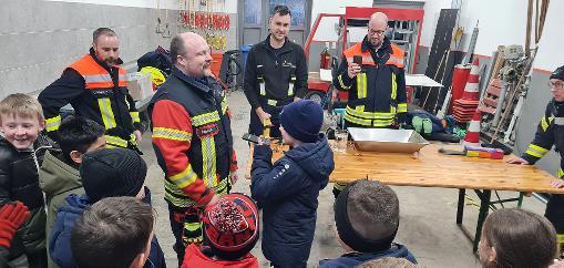 Unterricht bei der Feuerwehr.