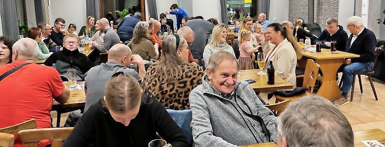 Mehr als 80 Personen fanden sich im Sportheim in M&uuml;hlhausen ein.