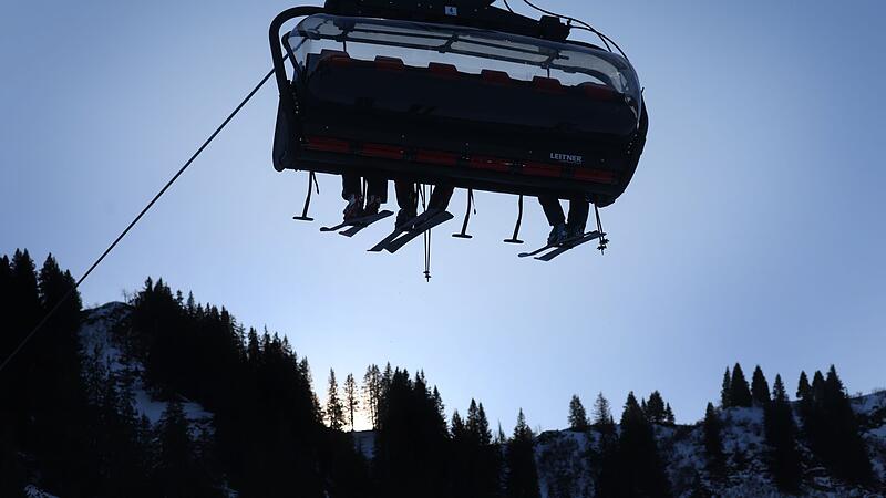Skigebiet im Allgäu startet trotz milder Temperaturen Skigebiet im Allgäu startet trotz milder Temperaturen