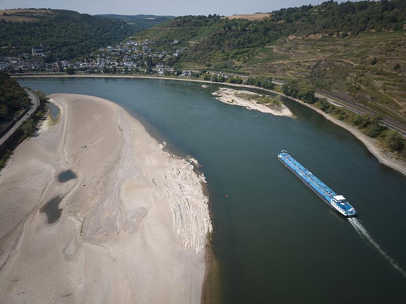 Niedrigwasser am Rhein