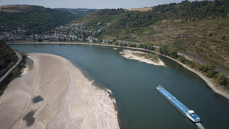 Niedrigwasser am Rhein Niedrigwasser am Rhein