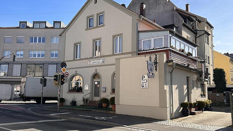Das Opatija an der Ecke Peuntstraße/Nürnberger Straße war das erste kroatische Restaurant in Bamberg. Das Opatija an der Ecke Peuntstraße/Nürnberger Straße war das erste kroatische Restaurant in Bamberg.