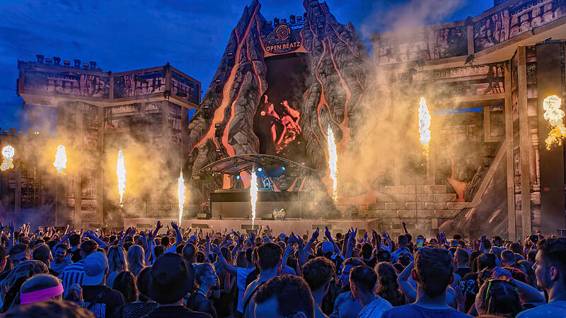 Es ist das gr&ouml;&szlig;te Elektronik-Musik-Festival S&uuml;ddeutschlands, das Open Beatz in Herzogenaurach. Die sch&ouml;nsten Impressionen.