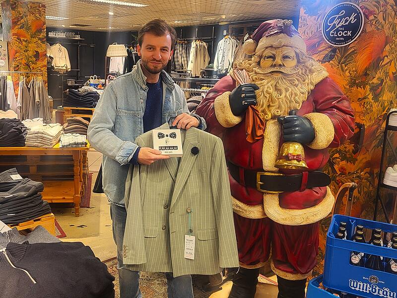 Johannes K. Mützel vom Modezentrum Mützel: „Matcha-Green liegt im Trend.“