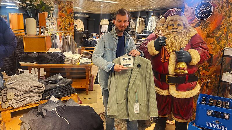 Johannes K. M&uuml;tzel vom Modezentrum M&uuml;tzel: &bdquo;Matcha-Green liegt im Trend.&ldquo;