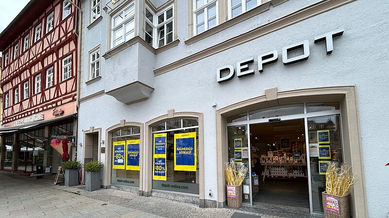 Die Deko-Kette &bdquo;Depot&ldquo; schlie&szlig;t auch ihre Filiale am Marktplatz in Coburg.