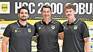 HSC-Coach Anel Mahmutefendic mit den Neuzugängen Savvas Savvas (l.) und Sven Weßeling (r.)Hagen Lehmann HSC-Coach Anel Mahmutefendic mit den Neuzugängen Savvas Savvas (l.) und Sven Weßeling (r.)Hagen Lehmann