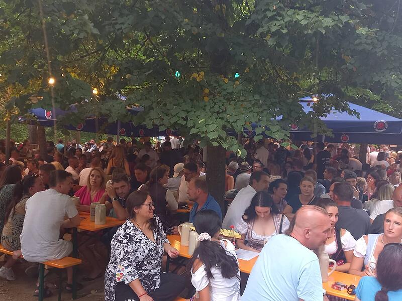 Alladooch AnnafestDas war der erste Annafest-Abend
