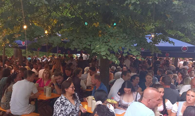 Alladooch AnnafestDas war der erste Annafest-Abend