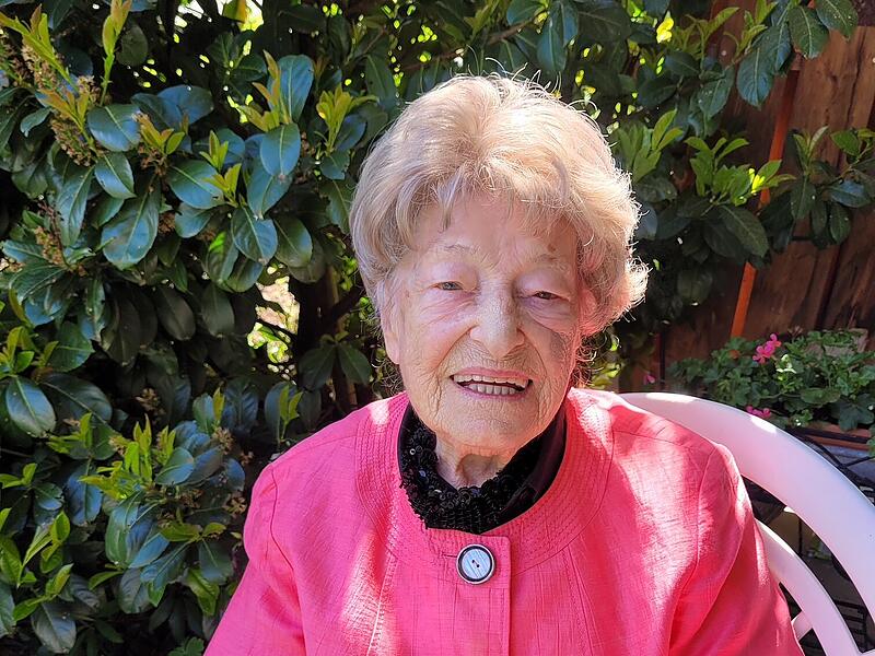 Irmgard von Traitteur setzte sich für soziale Belangen in Forchheim ein. Nun feiert die ehemalige Politikerin ihren 100. Geburtstag.Forchheim & Fränkische Schweiz Irmgard von Traitteur setzte sich für soziale Belangen in Forchheim ein. Nun feiert die ehemalige Politikerin ihren 100. Geburtstag.