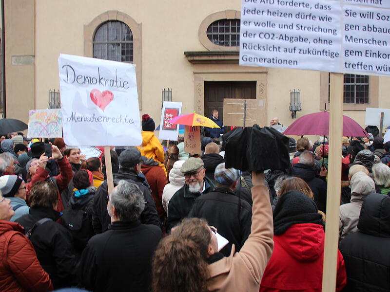 Demokratie Demo "Nie wieder ist jetzt in Bad KissingenDemokratie Demo "Nie wieder ist Jetzt" in Bad Kissingen