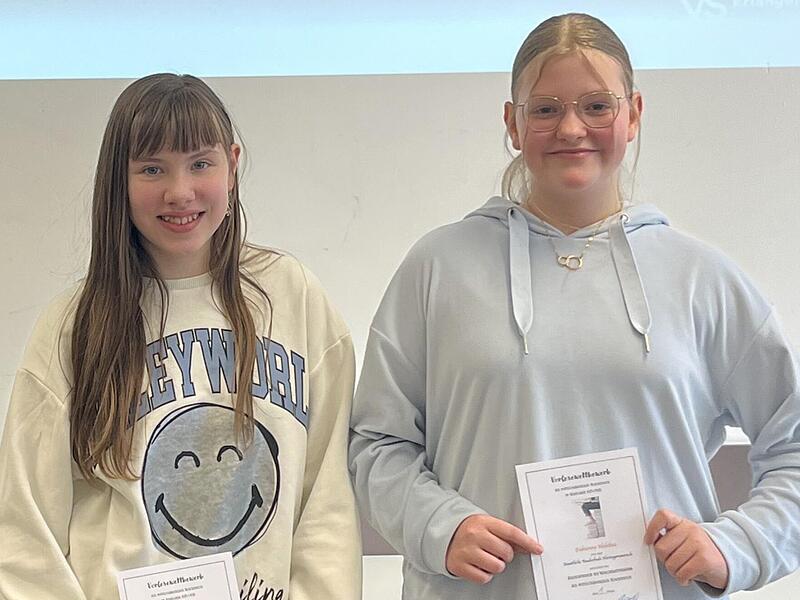 Laura Giese, Fabienne Holeks