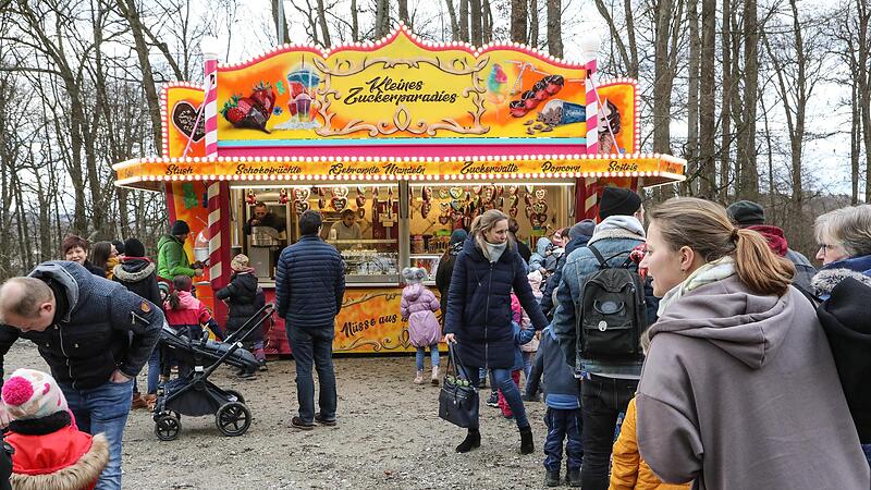 Anfang Februar gab einen regelrechten Besuchersturm, auf den keiner vorbereitet war: Der Winterzauber füllte den Kellerwald.Forchheim & Fränkische Schweiz Anfang Februar gab einen regelrechten Besuchersturm, auf den keiner vorbereitet war: Der Winterzauber füllte den Kellerwald.Forchheim & Fränkische Schweiz