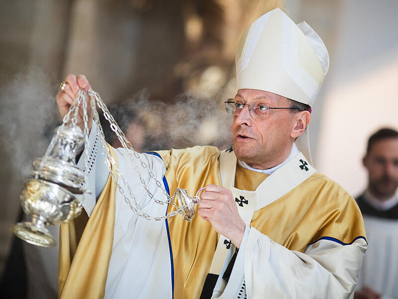 Erzbischof Herwig G&ouml;ssl in der sanierten Kirche St. Michael in Bamberg.
