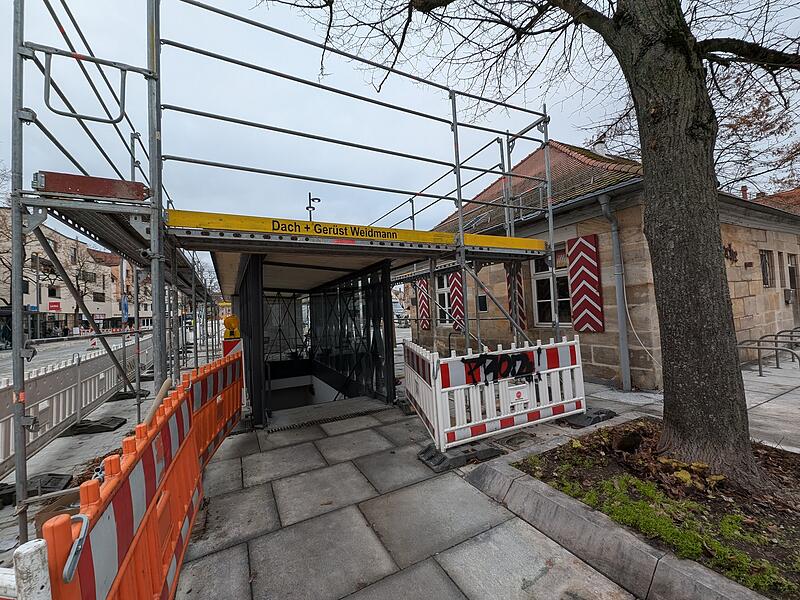 Paradeplatz ForchheimParadeplatz Forchheim Eindrücke vom 29. November, seit der Verkehr am Paradeplatz wieder freigegeben ist.