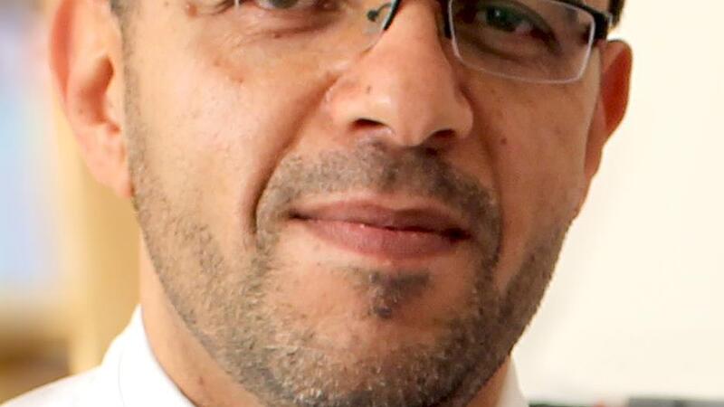 Dr. Saleh Al Hamoud,  Chefarzt am Bezirksklinikum Obermain in Kutzenberg.