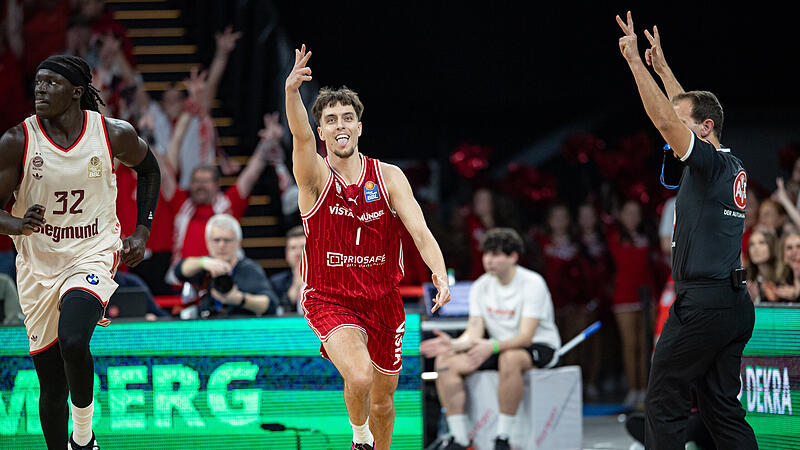 Zach Ensminger lief im zweiten Viertel heiß, netzte drei Dreier binnen kurzer Zeit ein. Zach Ensminger lief im zweiten Viertel heiß, netzte drei Dreier binnen kurzer Zeit ein.