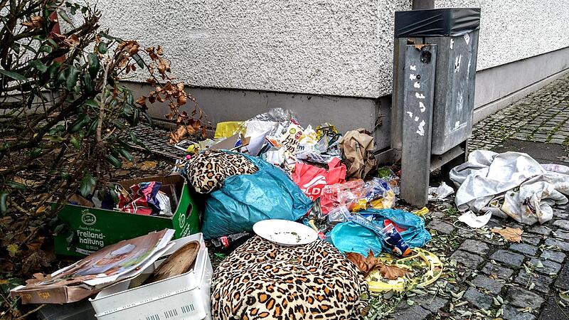 Abfall neben der Tonne: Das kommt in Coburg immer wieder vor.
