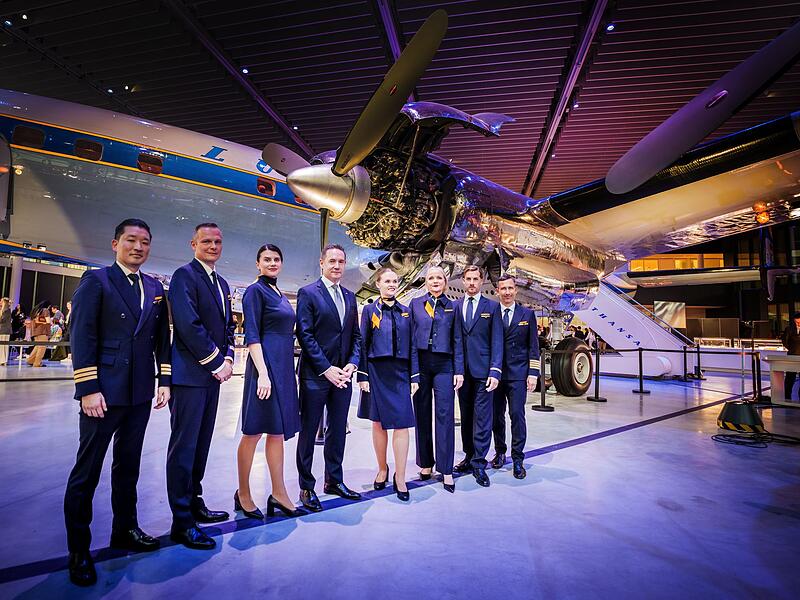 Lufthansa pr&auml;sentiert neue Uniformen