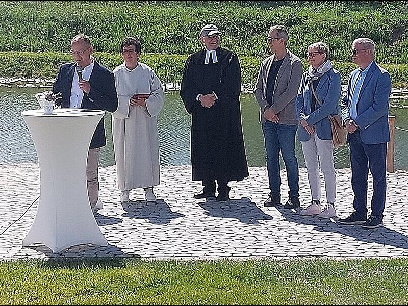 Einweihung der Wasserbegegnungsstelle Elfershausen: Ort der Begegnung und Zukunftsinvestition