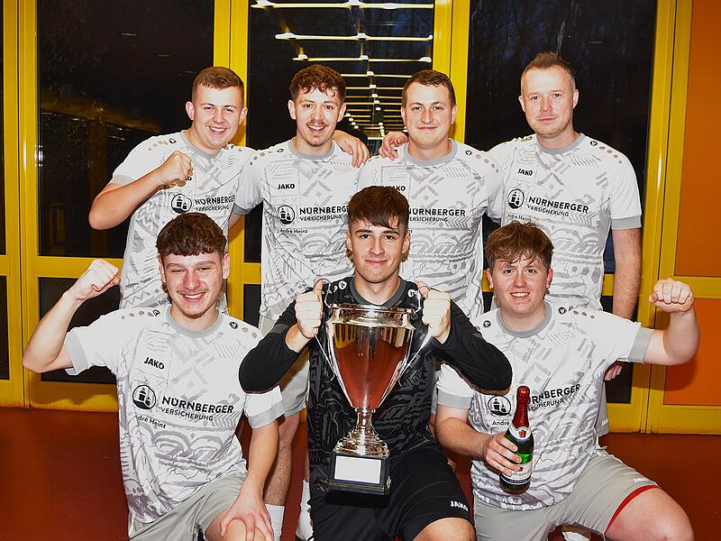 Die SG Roth-Main hat das Fred-Hermannsd&ouml;rfer-Hallenturnier gewonnen.