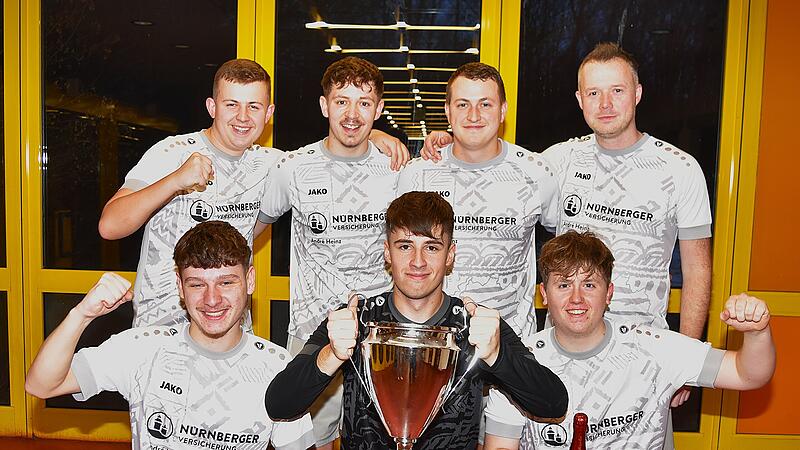 Die SG Roth-Main hat das Fred-Hermannsd&ouml;rfer-Hallenturnier gewonnen.