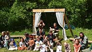 Die Kinder hatten viel Spaß die Tiere des Waldes darzustellen.