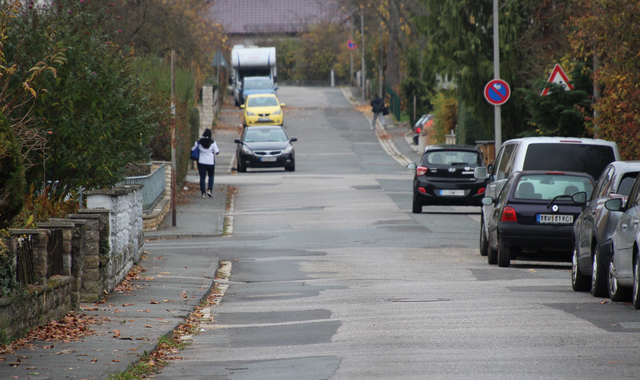Höchstadt Straßen Ein unebener Fleckenteppich ist ebenfalls schon seit Jahren die Sankt-Georg-Straße – sehr zum Ärger nicht nur der Anwohner.